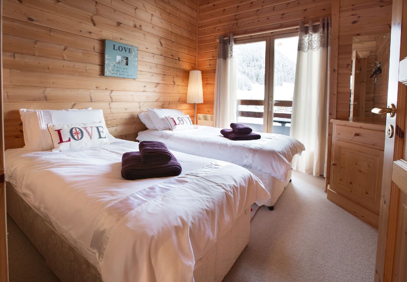 Chalet in Morzine - Le Saint Georges, Morzine centre, 11 personnes