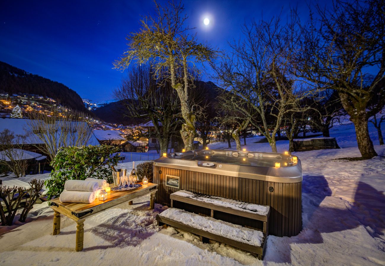 Chalet in Morzine - Chalet du Bois, Morzine centre, 14 personnes