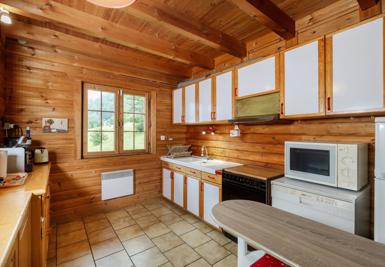 Kitchen at Chalet Henri for hire for your skiing and mountain holidays. 