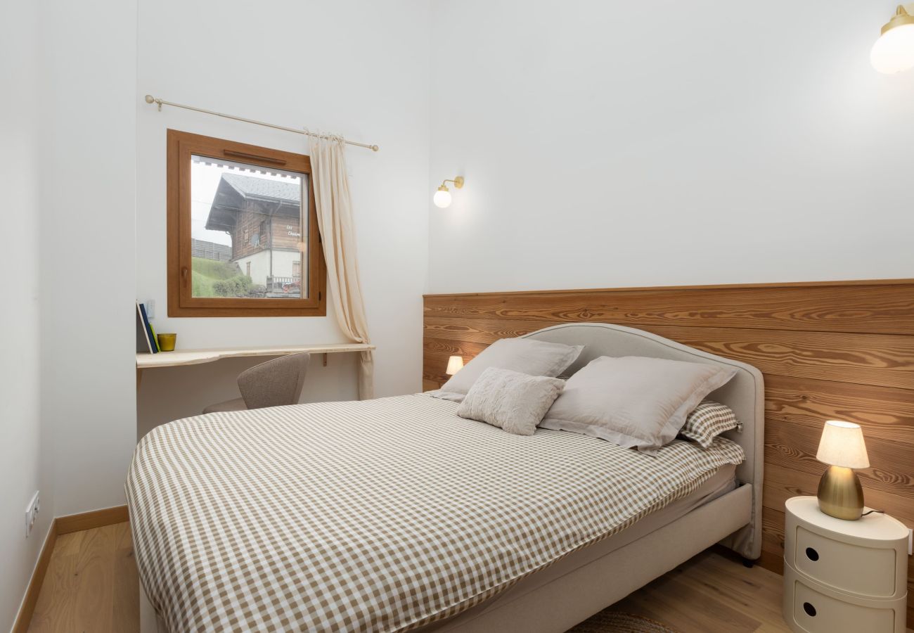 Vue de la suite parentale de l'appartement à louer à Morzine le Kamd'Baz par l'agence The Lodgist